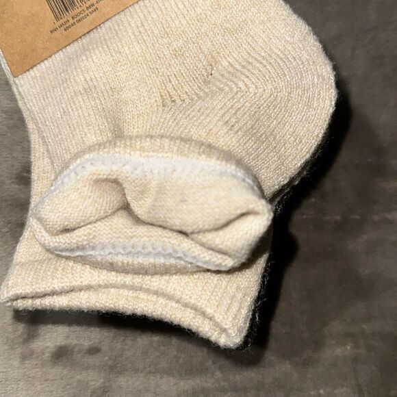 BORN Earth Tones IvoryβBrown White US W 4-10 Super Soft Quarter Socks Pack of 4 - Picture 4 of 13